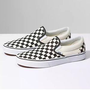 🖤 VANS: CHECKERBOARD SLIP-ON